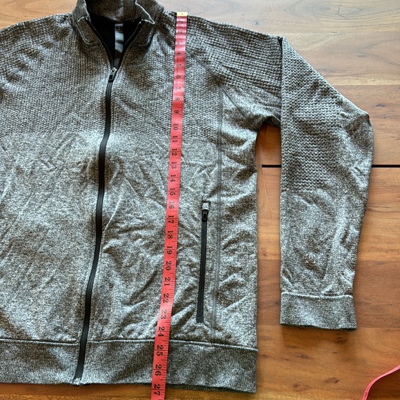Lululemon zip-up jacket - Picture 6 of 8
